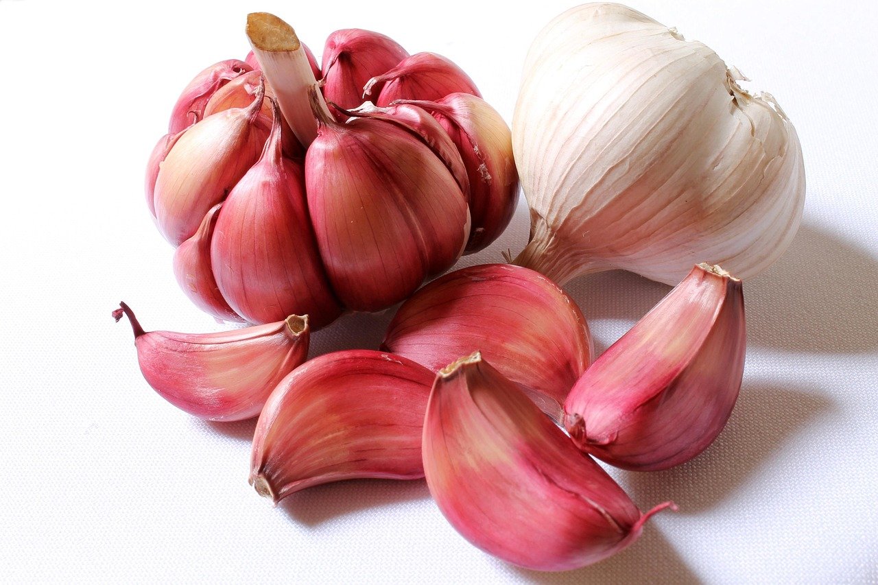 garlic, red garlic, head of garlic, garlic clove, seasoning, cooking, medicinal, natural remedy, health, garlic, garlic, garlic, garlic, garlic